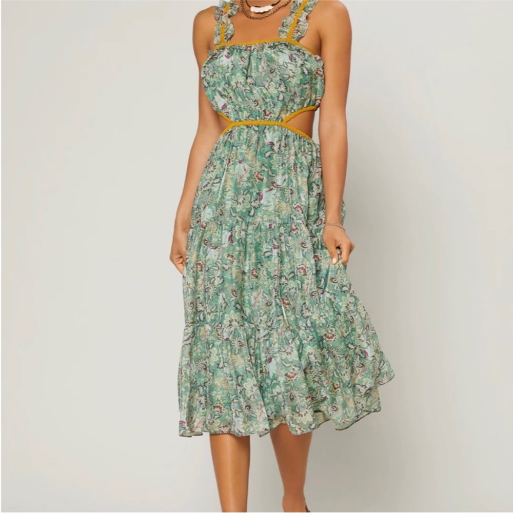 NWT midi dress with retro floral print and ruffled shoulder straps